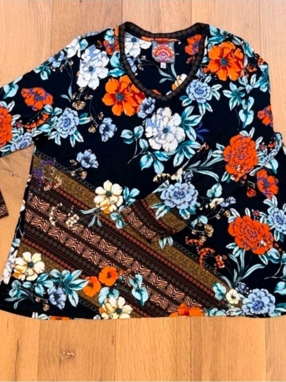 Johnny Was Golden Spring Long Sleeve V-Neck Swing Tee, $298MSRP